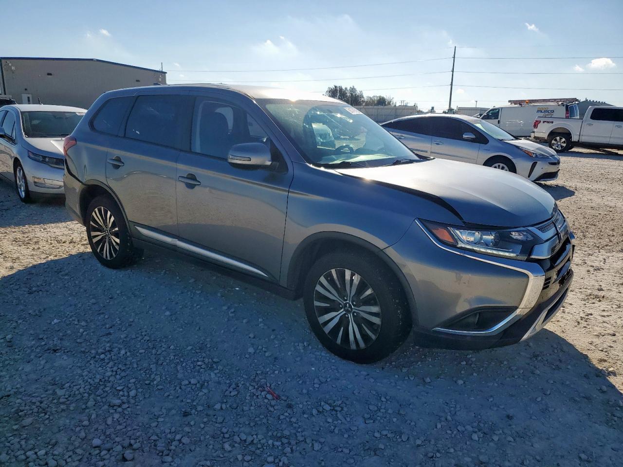 2019 MITSUBISHI outlander