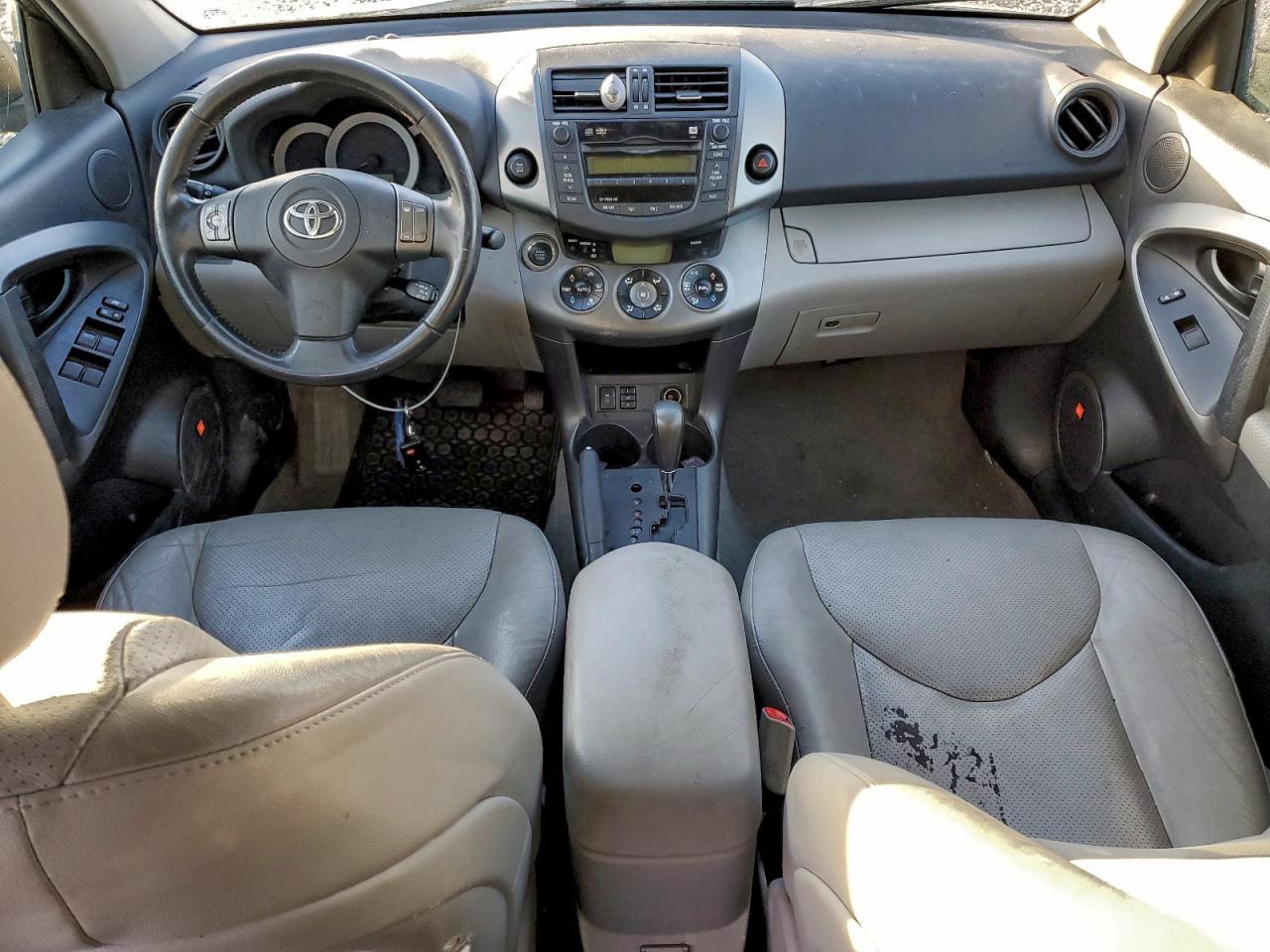 2011 TOYOTA RAV4