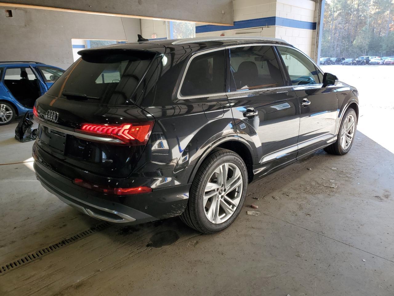 2023 AUDI Q7