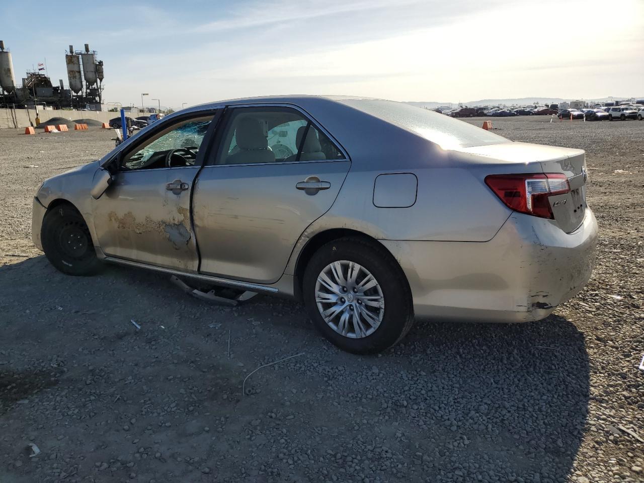 2014 TOYOTA CAMRY