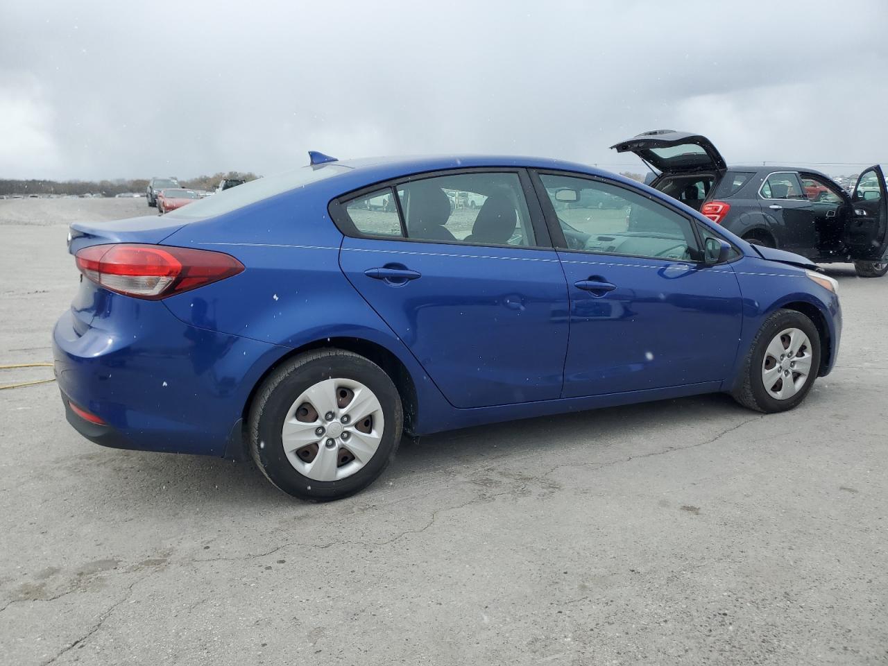 2017 KIA FORTE