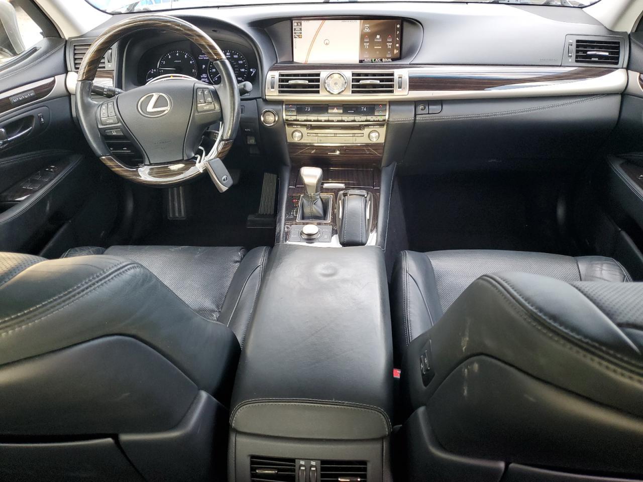 2016 LEXUS LS 460