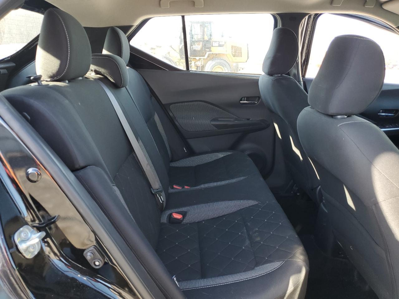 2020 NISSAN KICKS
