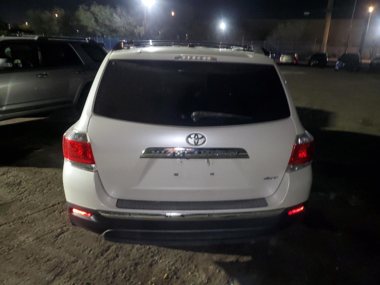 2012 TOYOTA HIGHLANDER