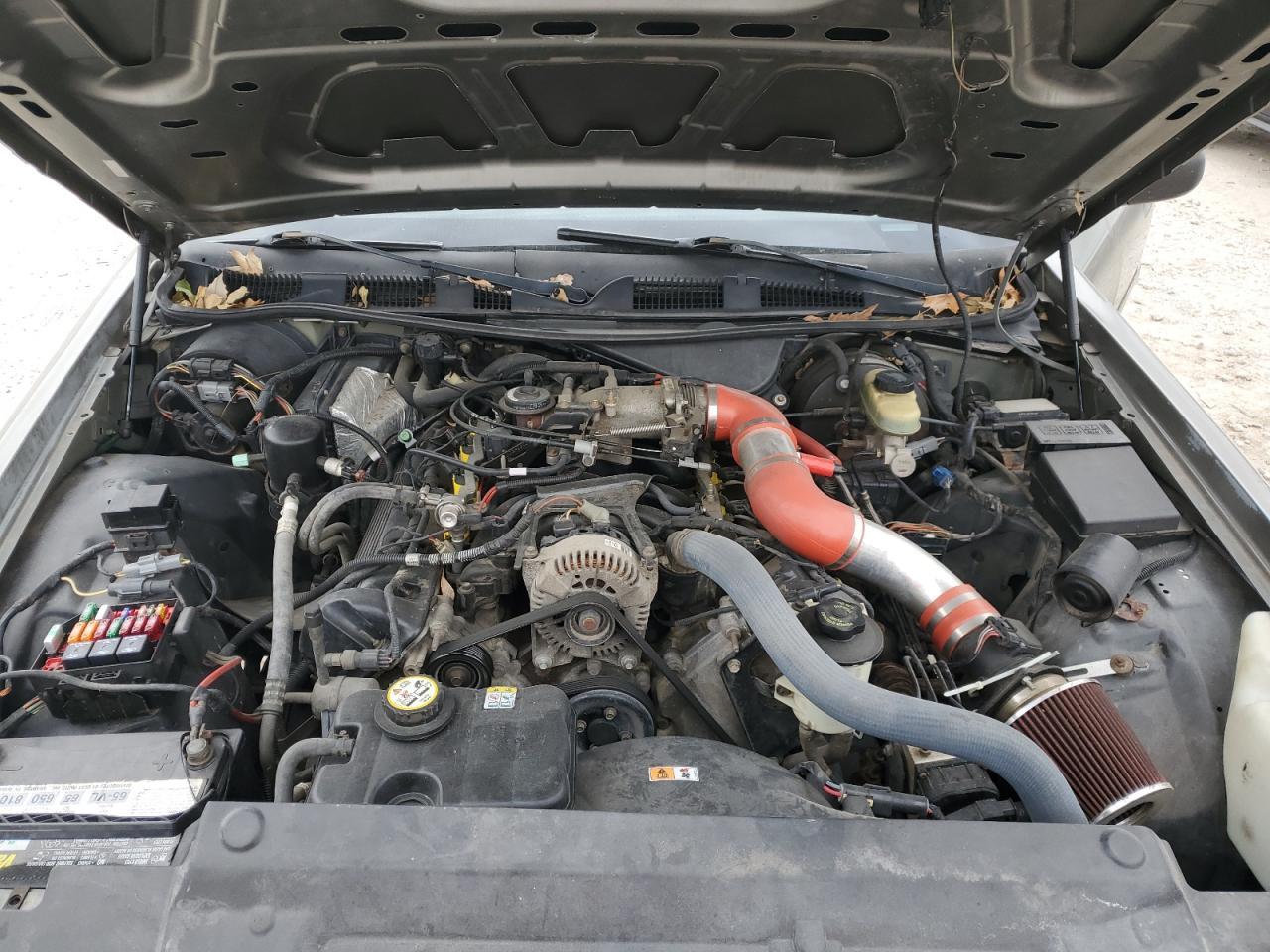 2001 FORD Crown Victoria