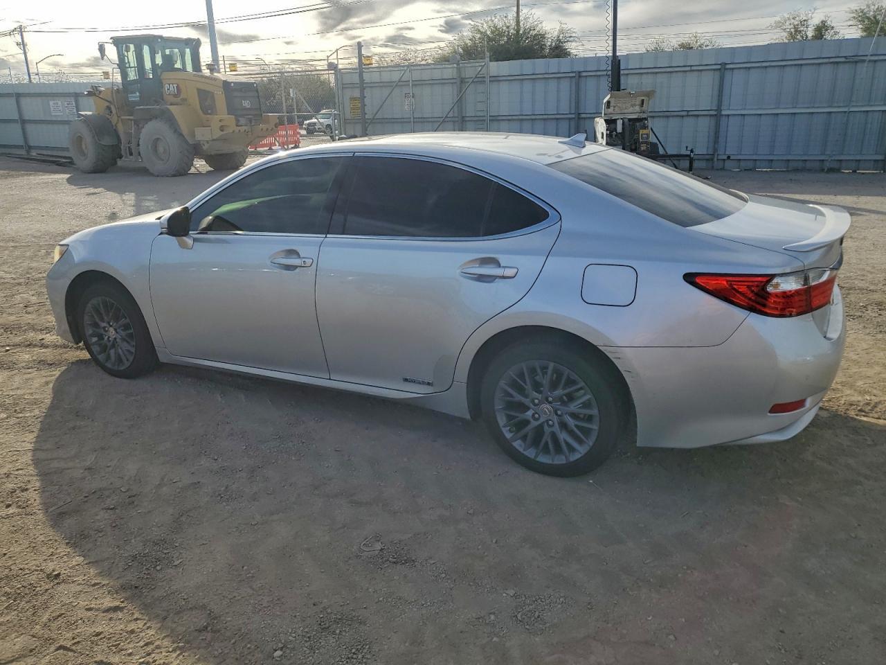 2013 LEXUS ES 300H