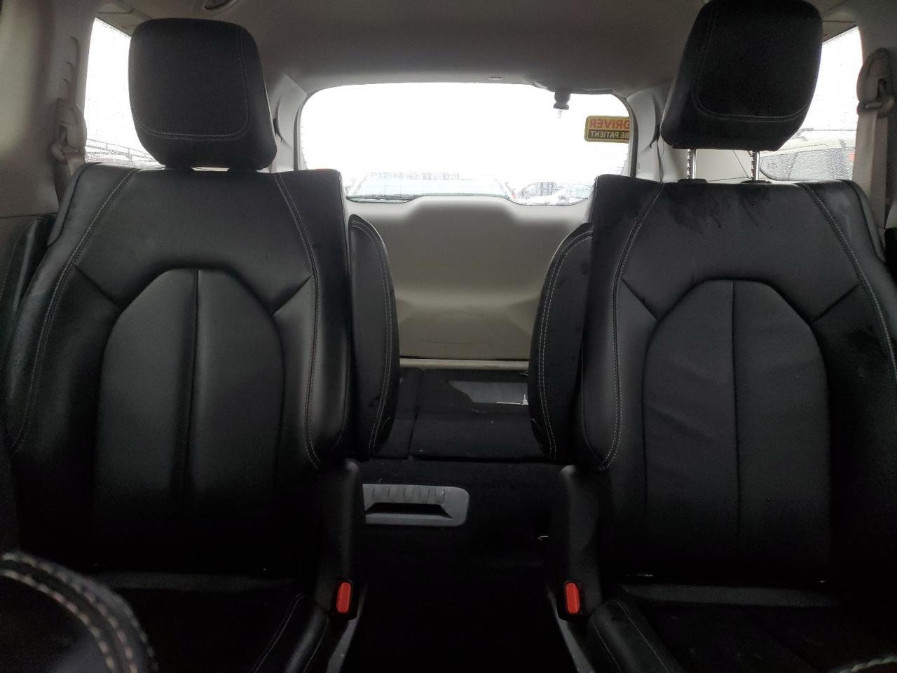 2022 CHRYSLER Pacifica