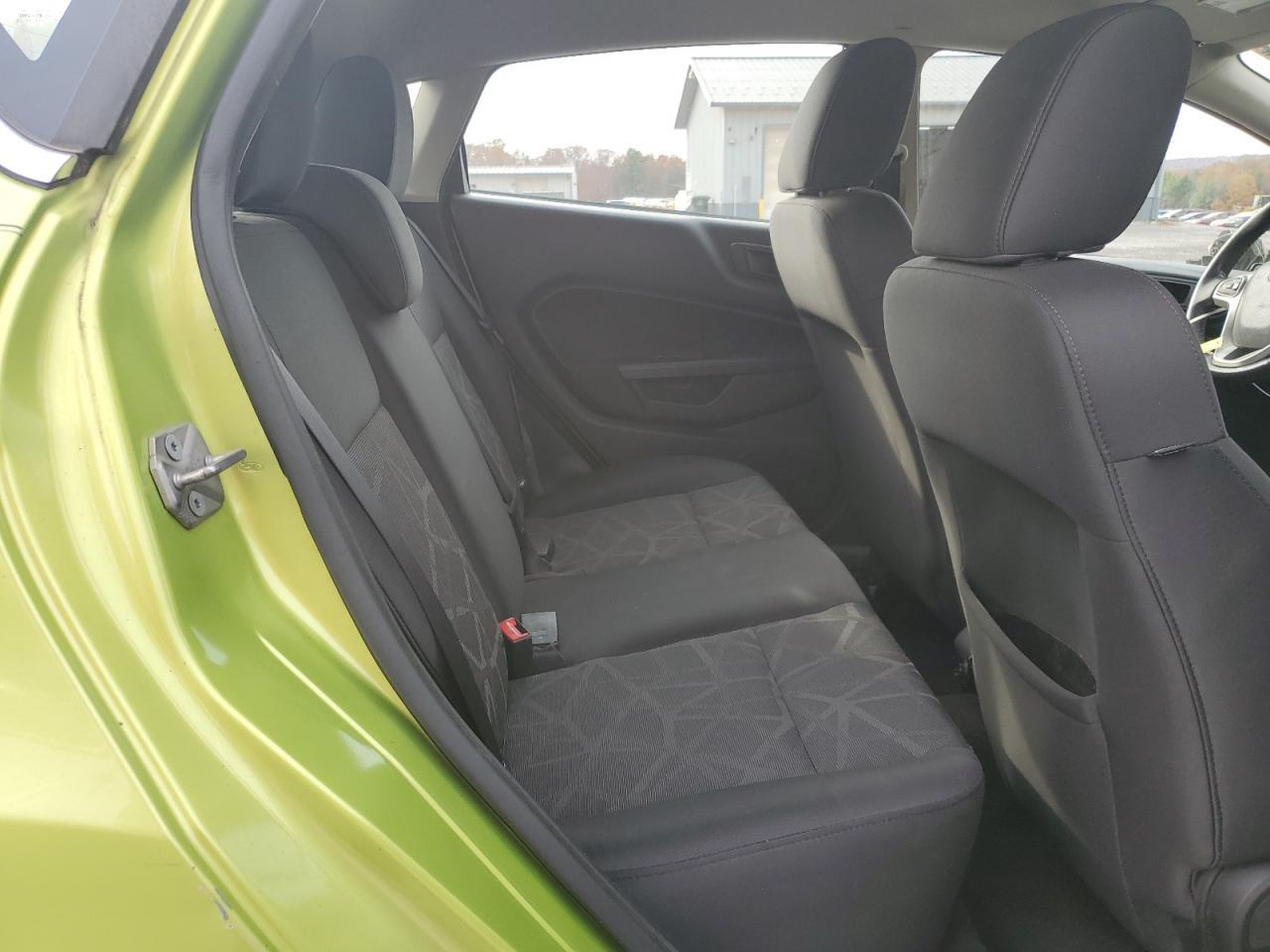 2011 FORD Fiesta