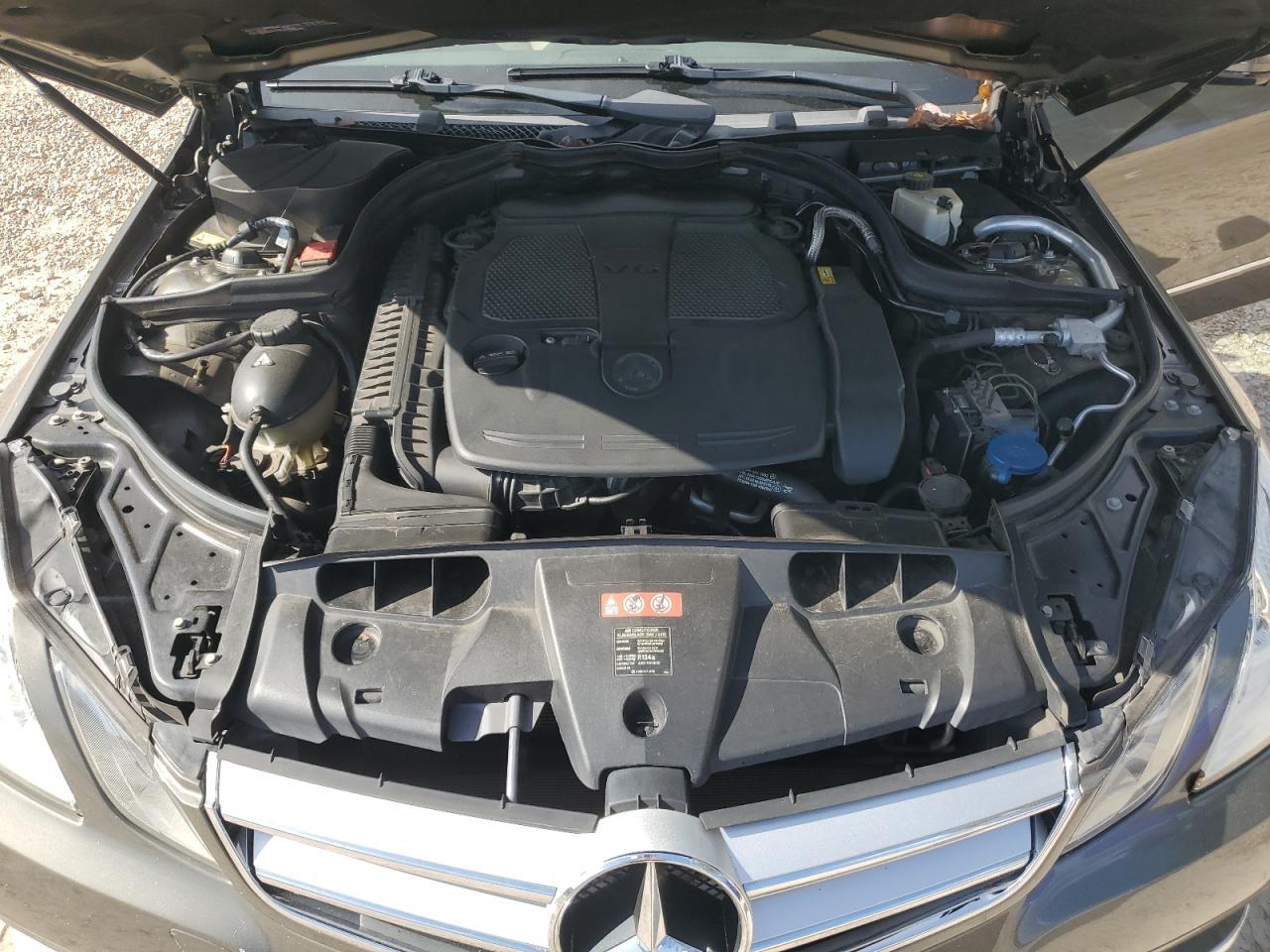 2013 MERCEDES-BENZ E-Class