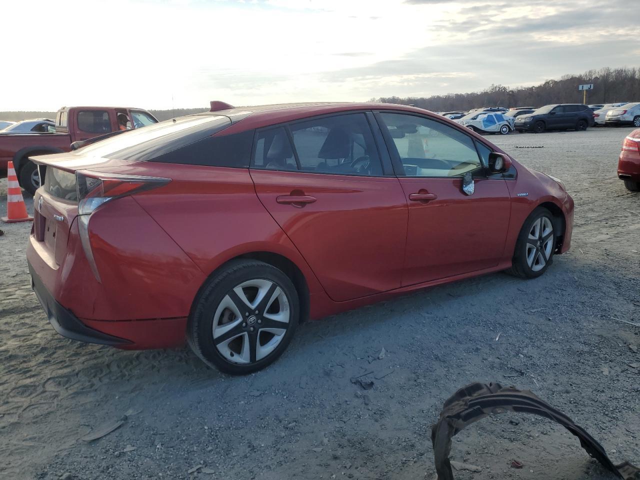 2016 TOYOTA PRIUS