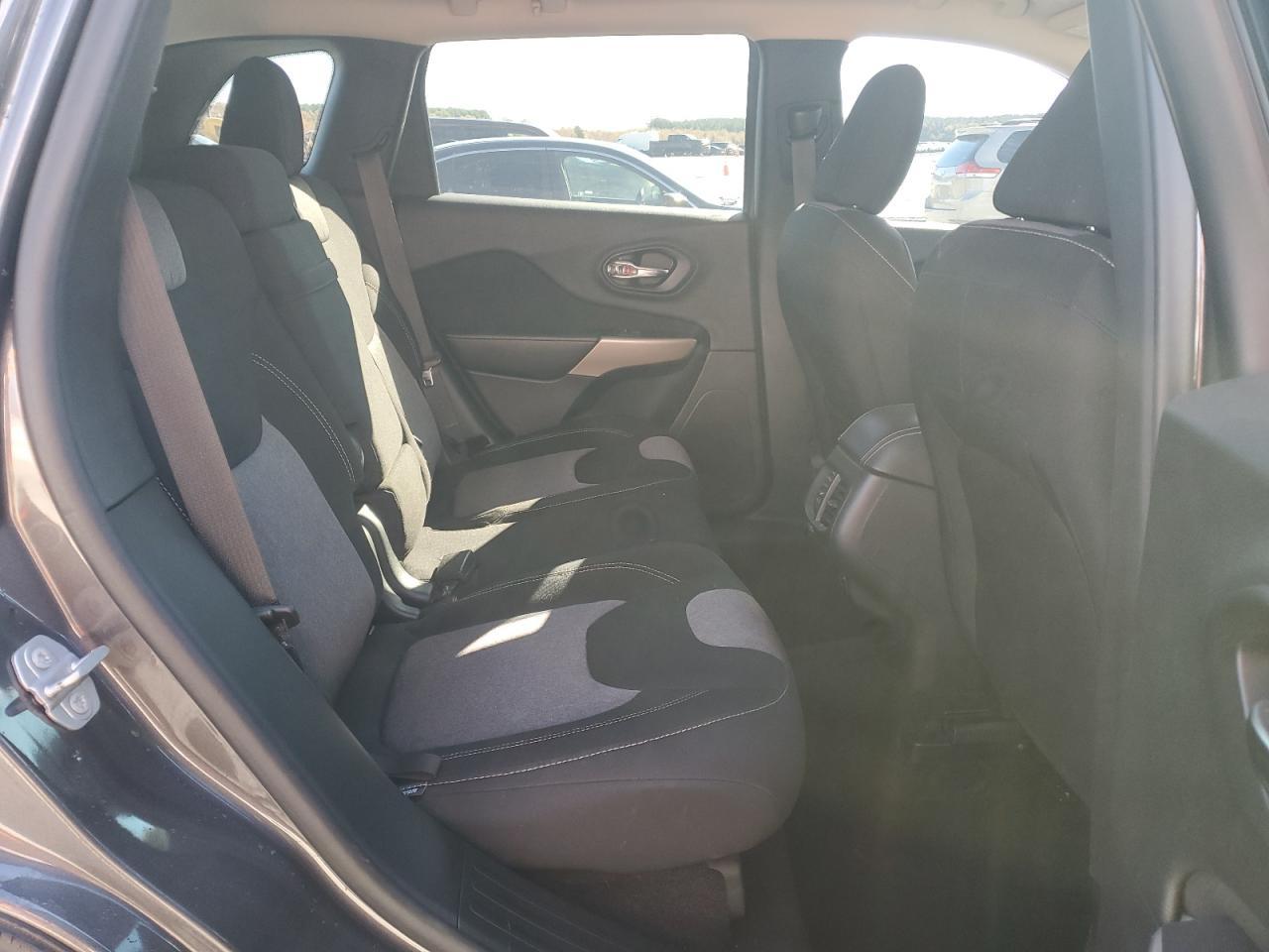 2018 JEEP CHEROKEE