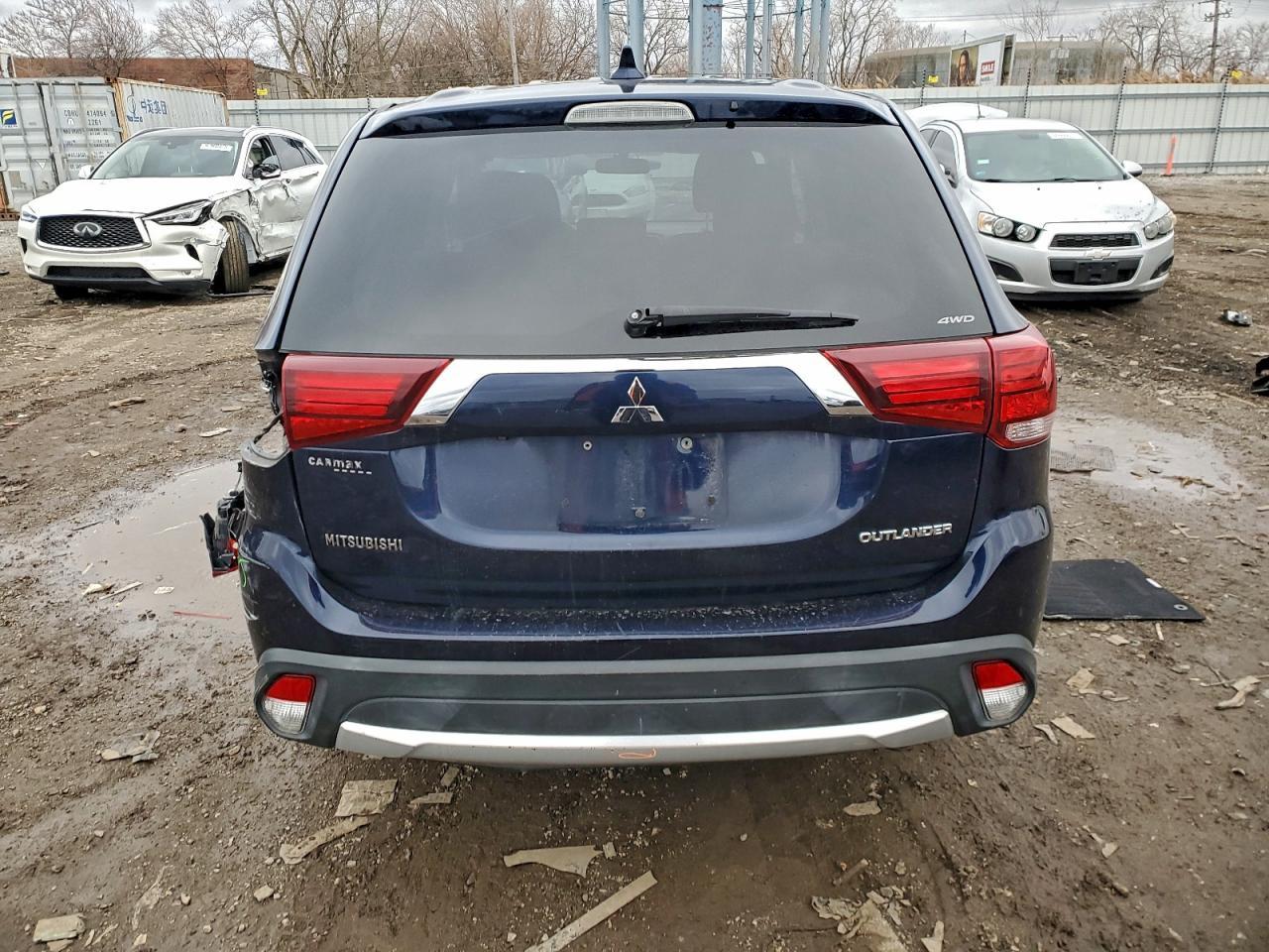 2018 MITSUBISHI outlander