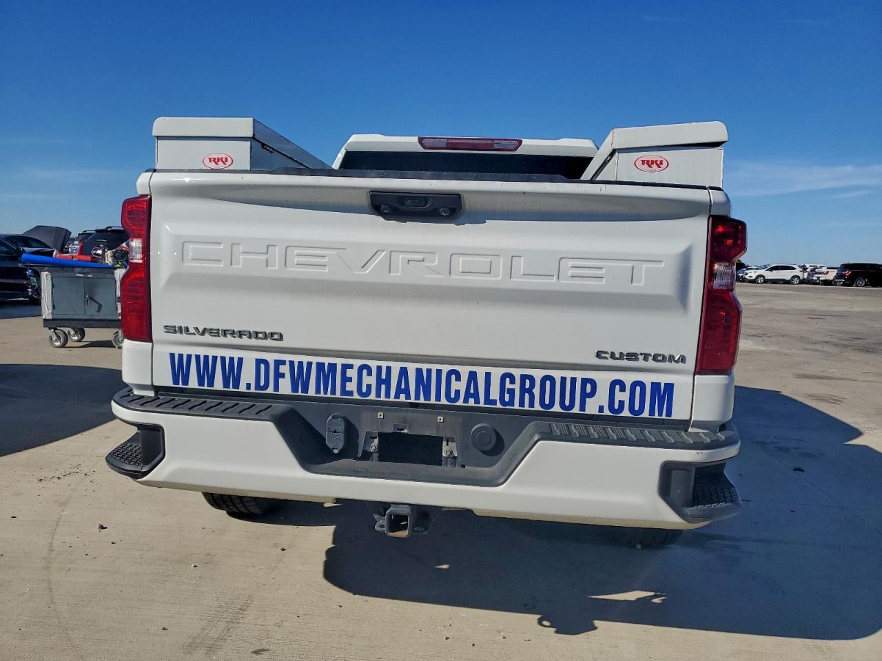 2023 CHEVROLET Silverado