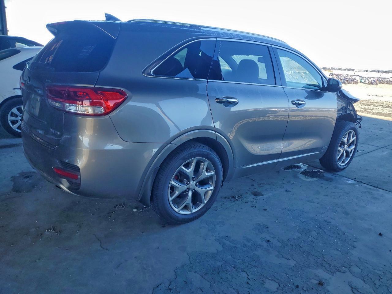 2017 KIA SORENTO