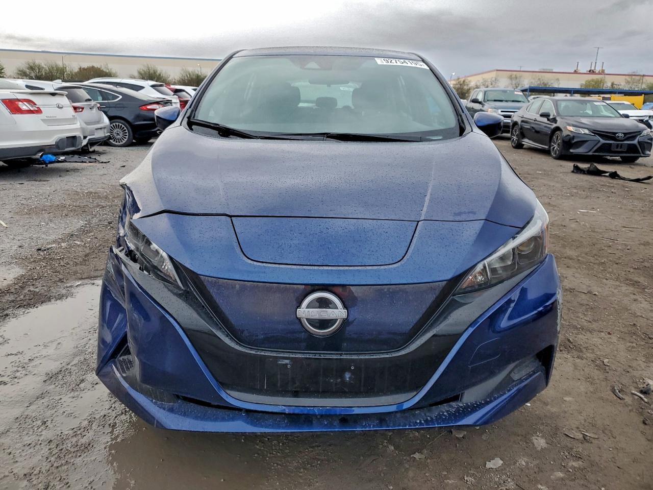 2023 NISSAN LEAF