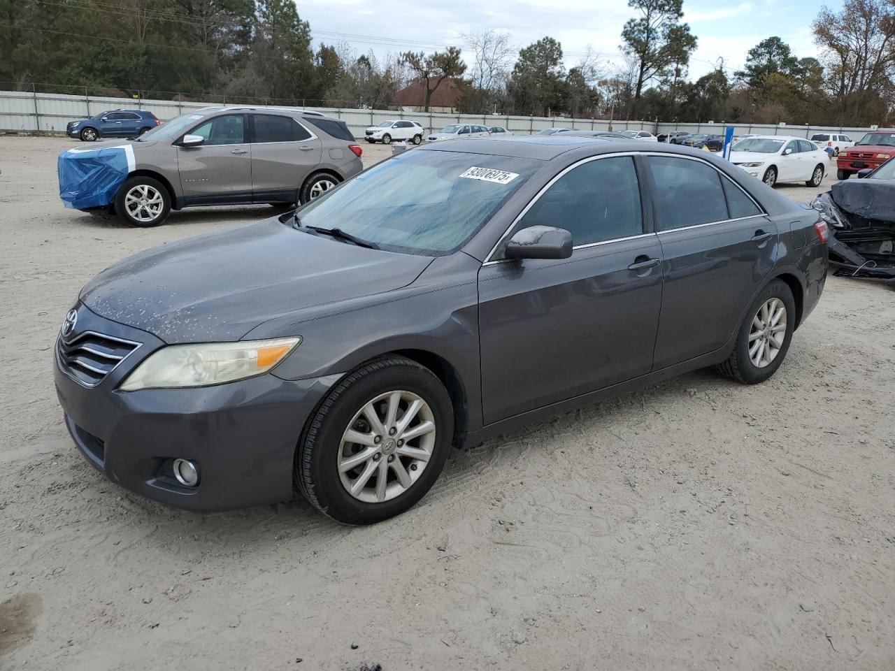 2011 TOYOTA CAMRY