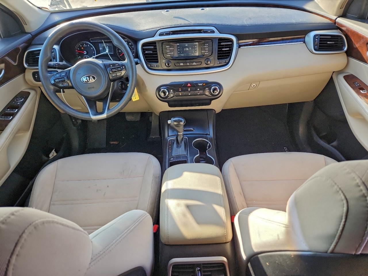 2016 KIA SORENTO