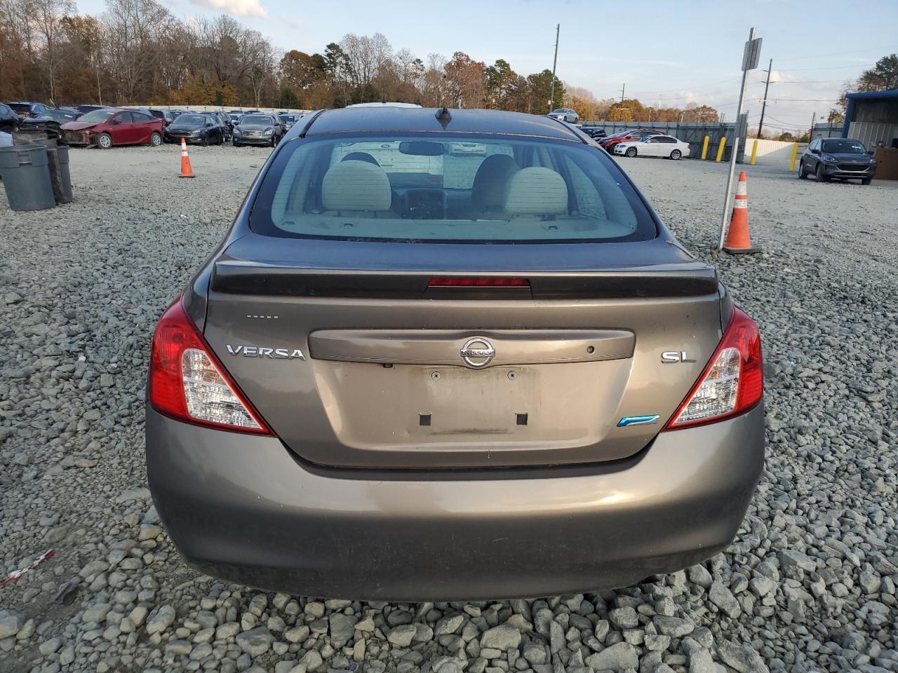 2013 NISSAN VERSA
