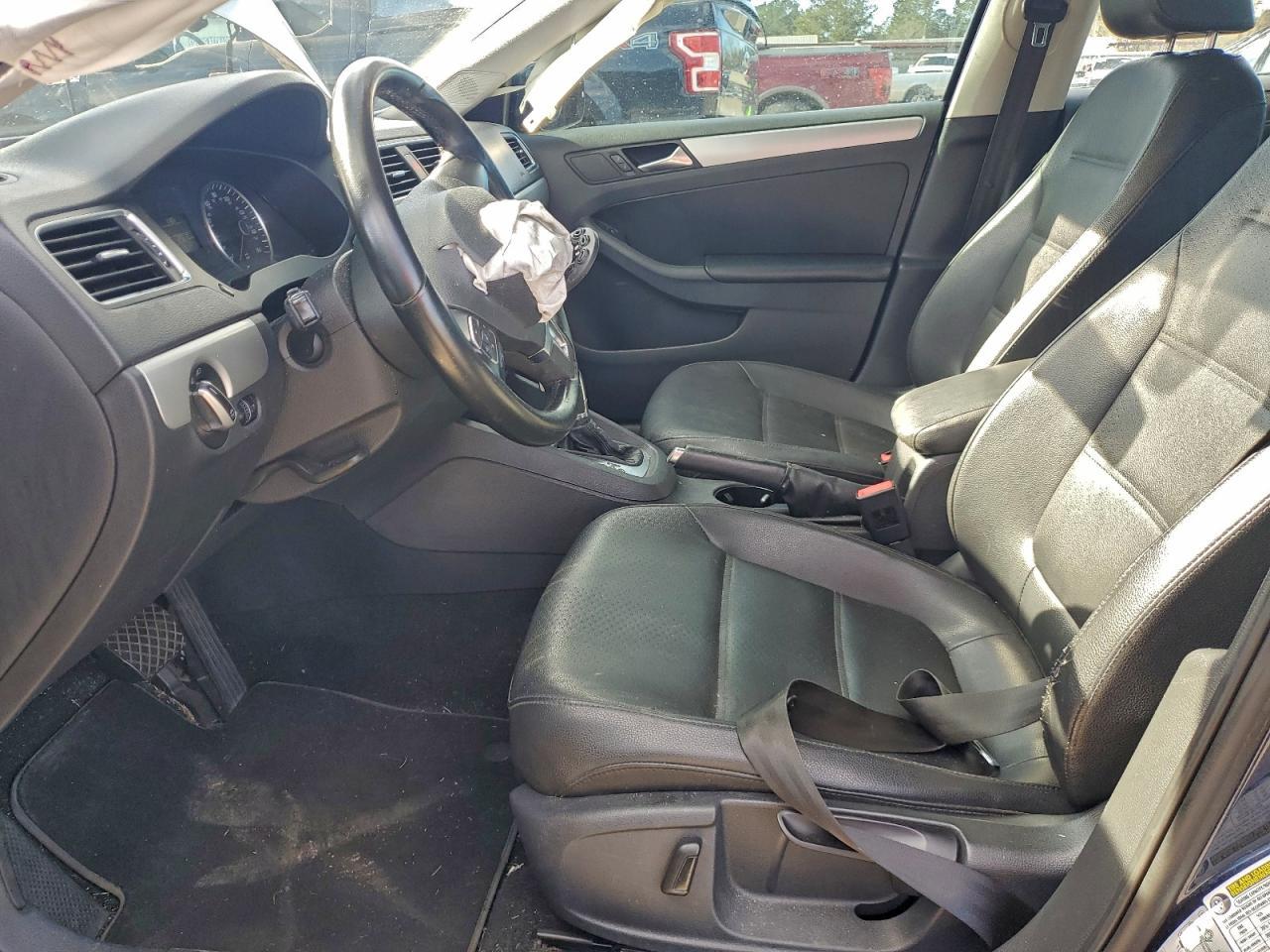 2013 VOLKSWAGEN JETTA