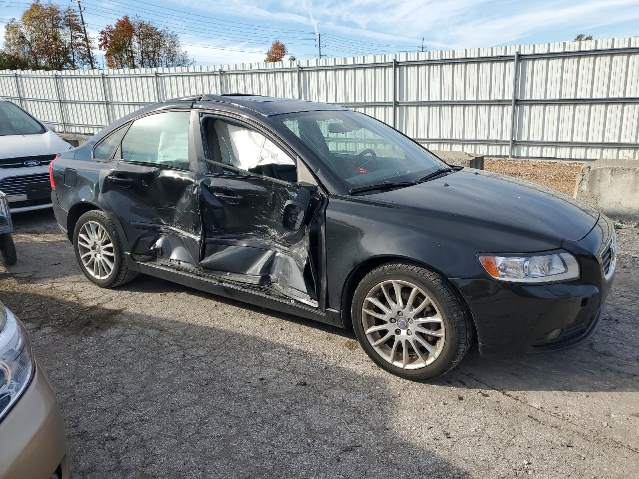 2010 VOLVO S40