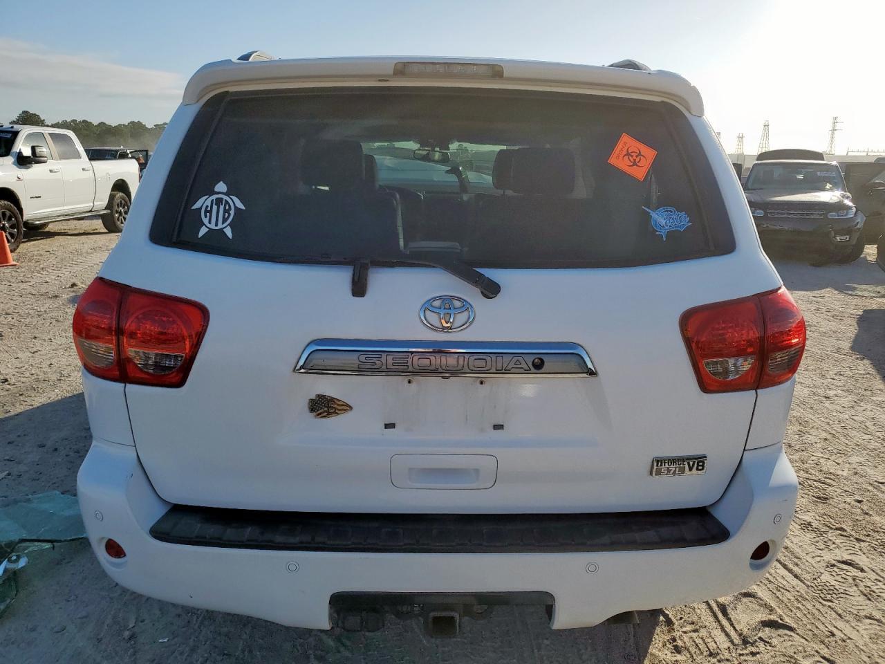 2012 TOYOTA Sequoia