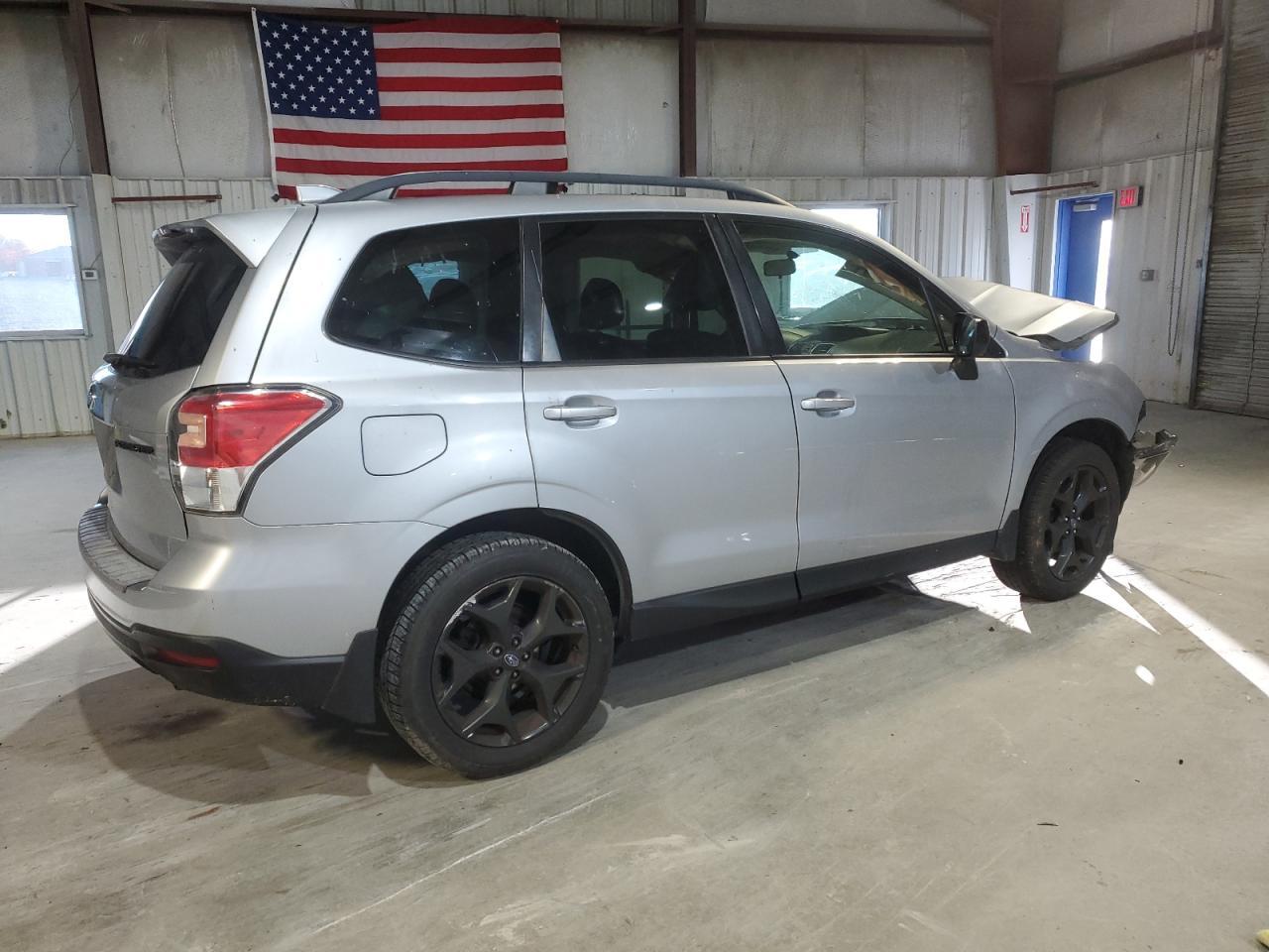 2018 SUBARU FORESTER