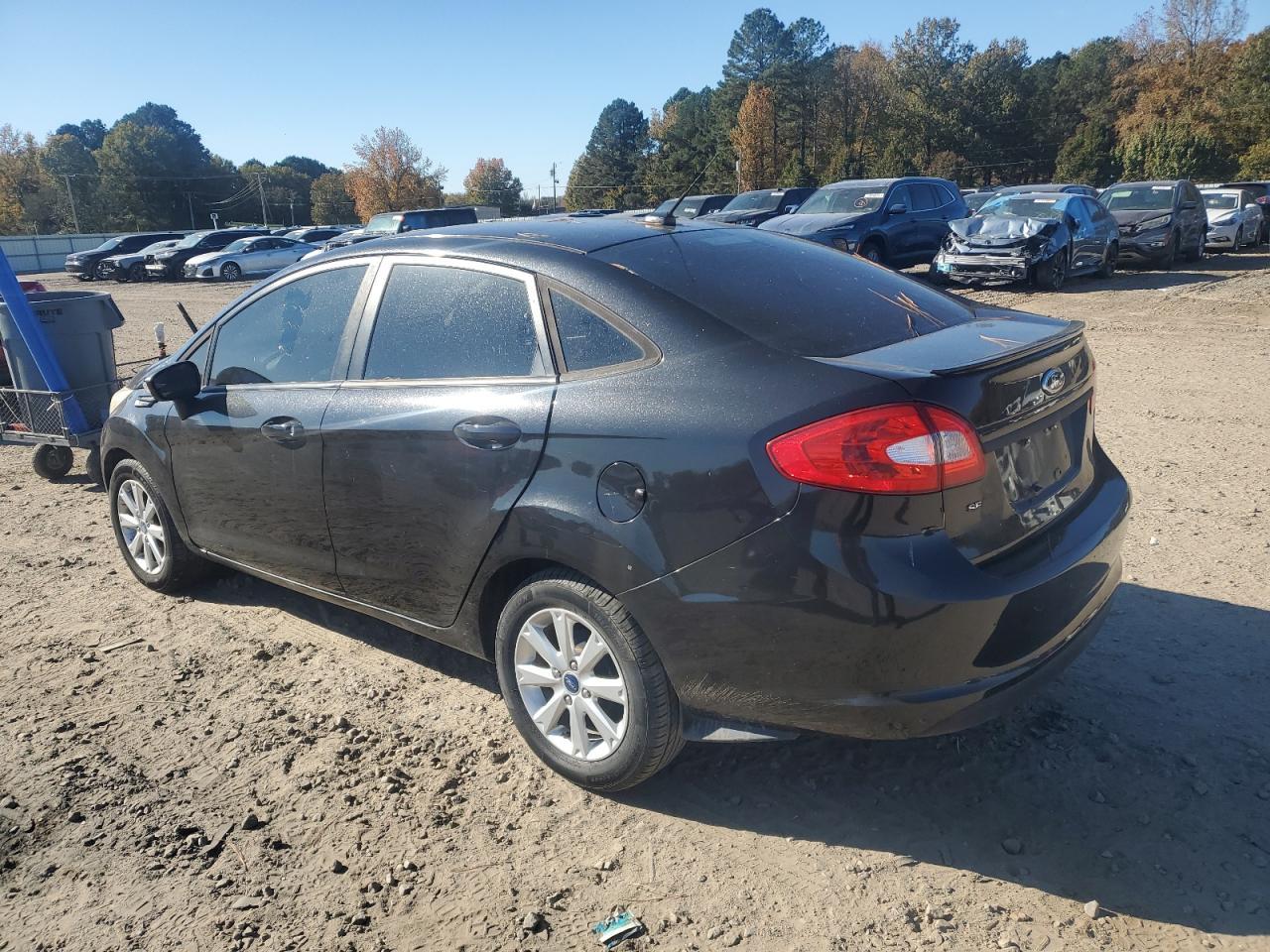 2013 FORD Fiesta