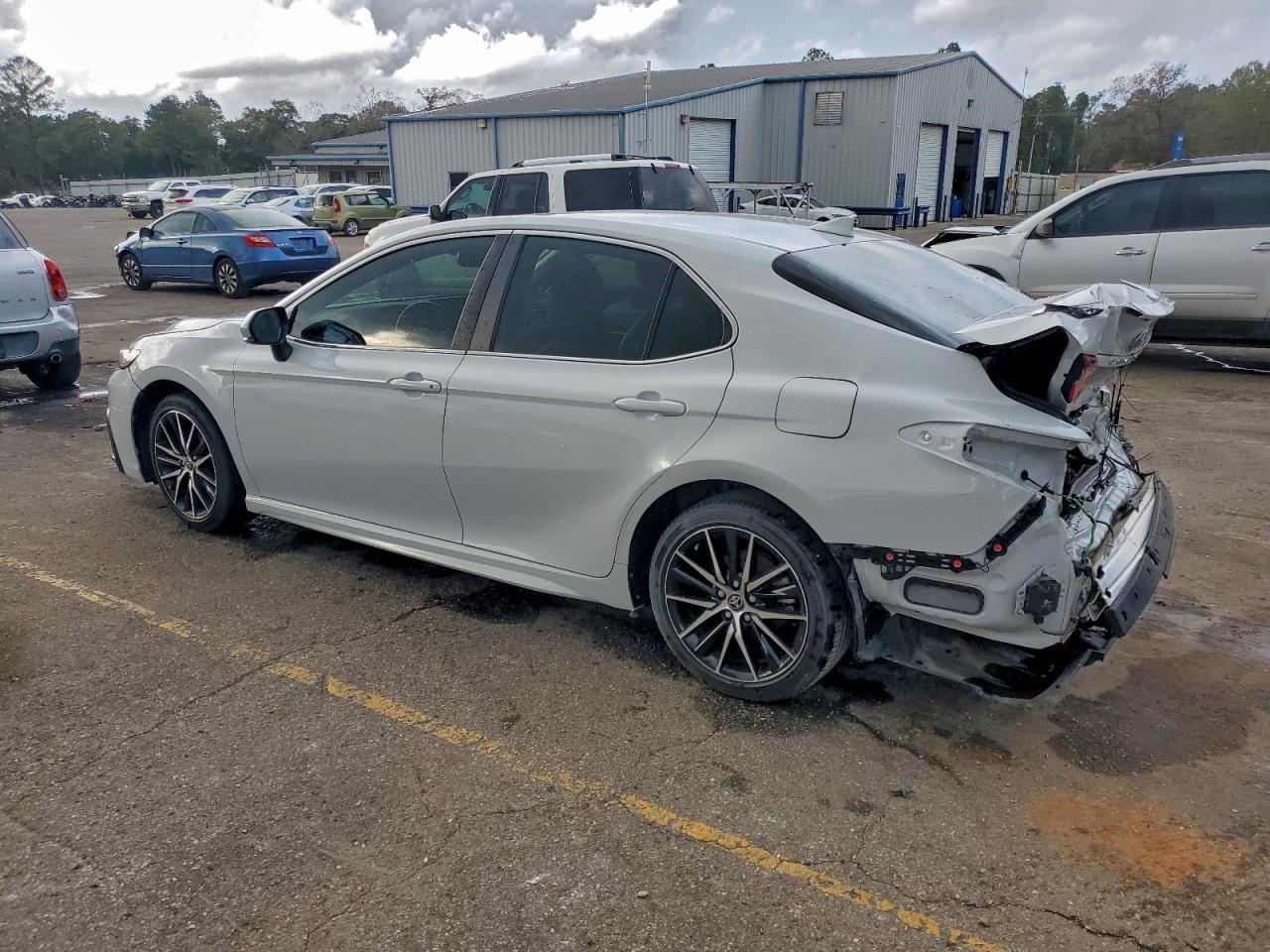 2023 TOYOTA CAMRY