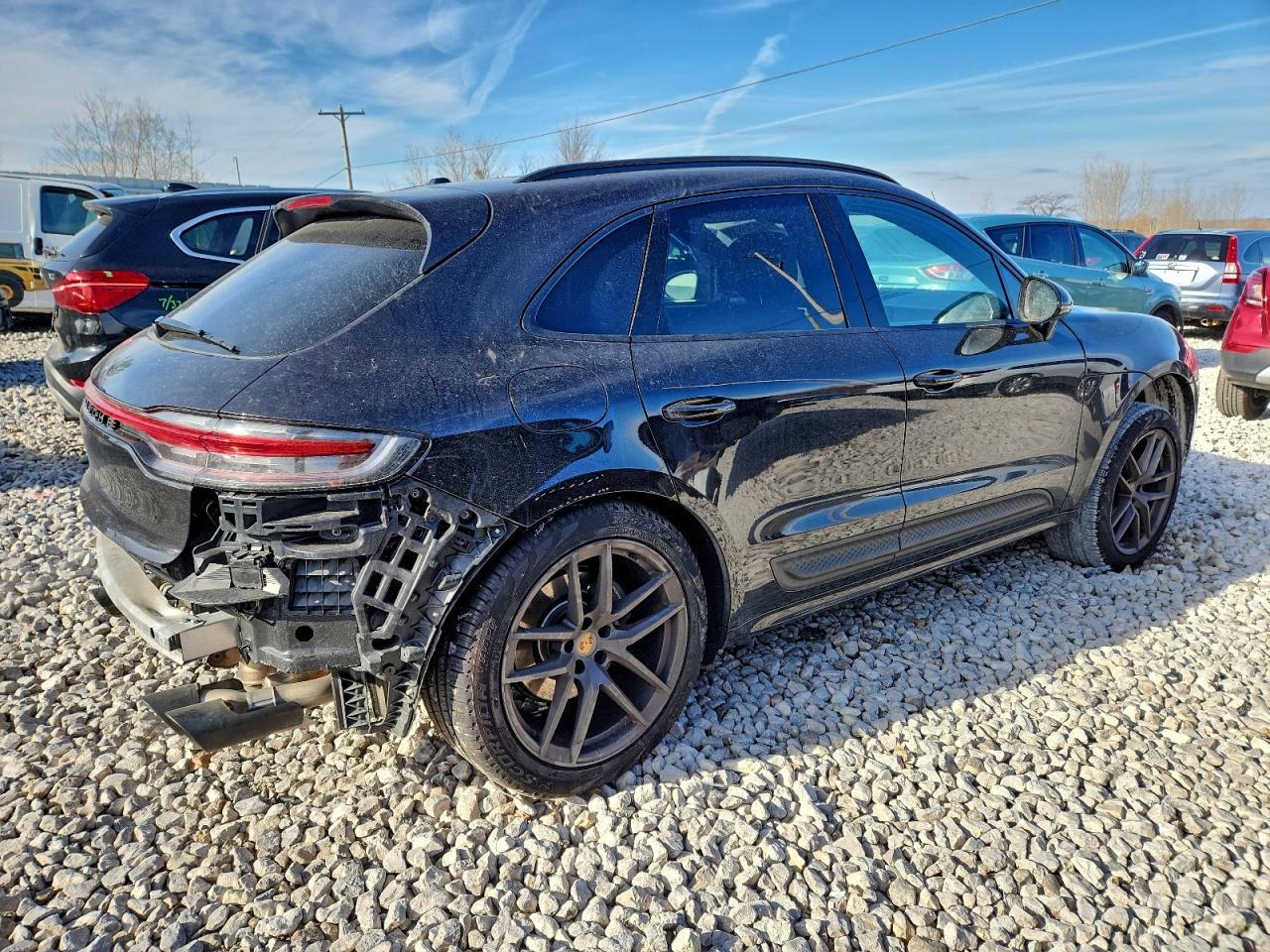 2024 PORSCHE Macan