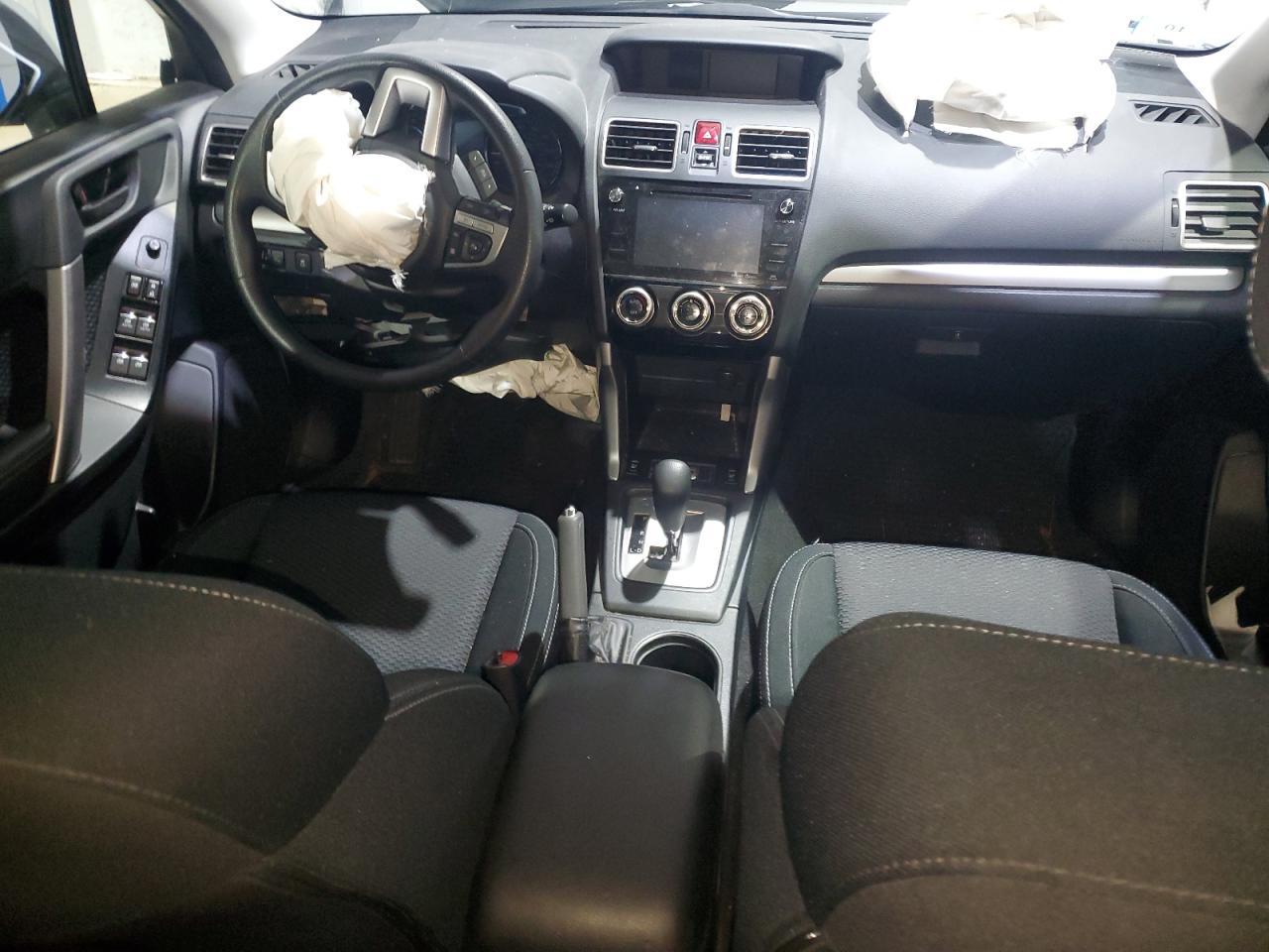 2017 SUBARU FORESTER