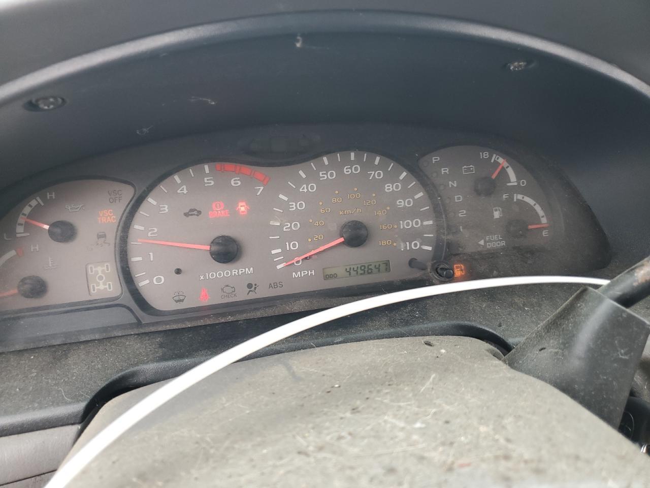 2002 TOYOTA Sequoia