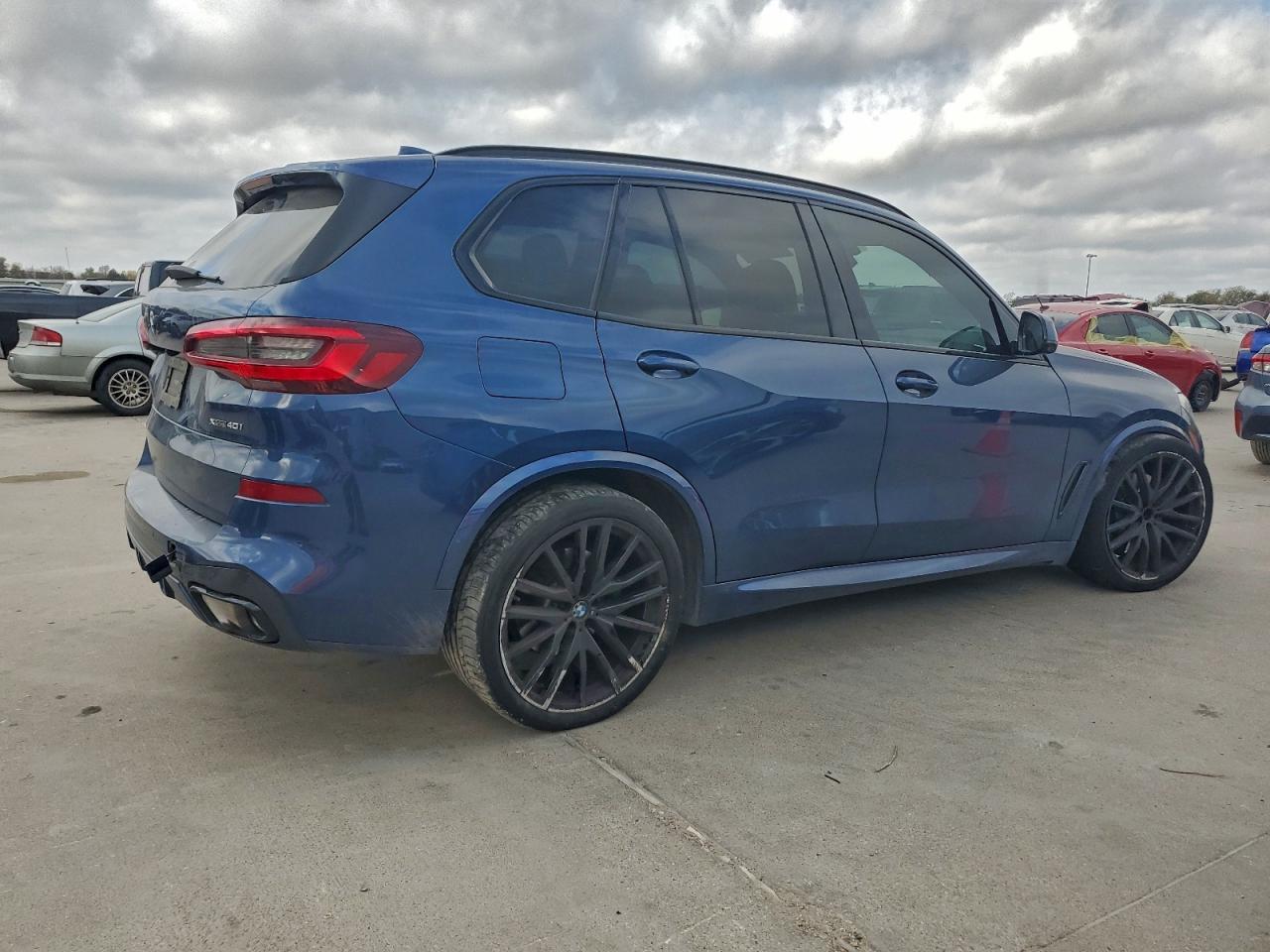 2023 BMW X5
