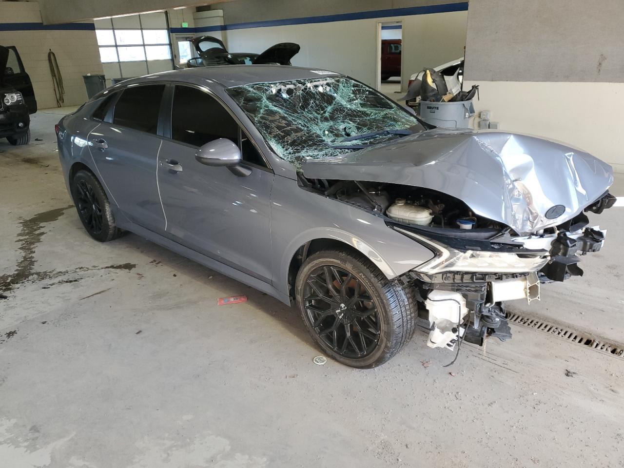 2021 KIA K5