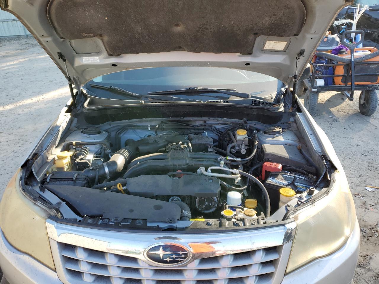 2011 SUBARU FORESTER