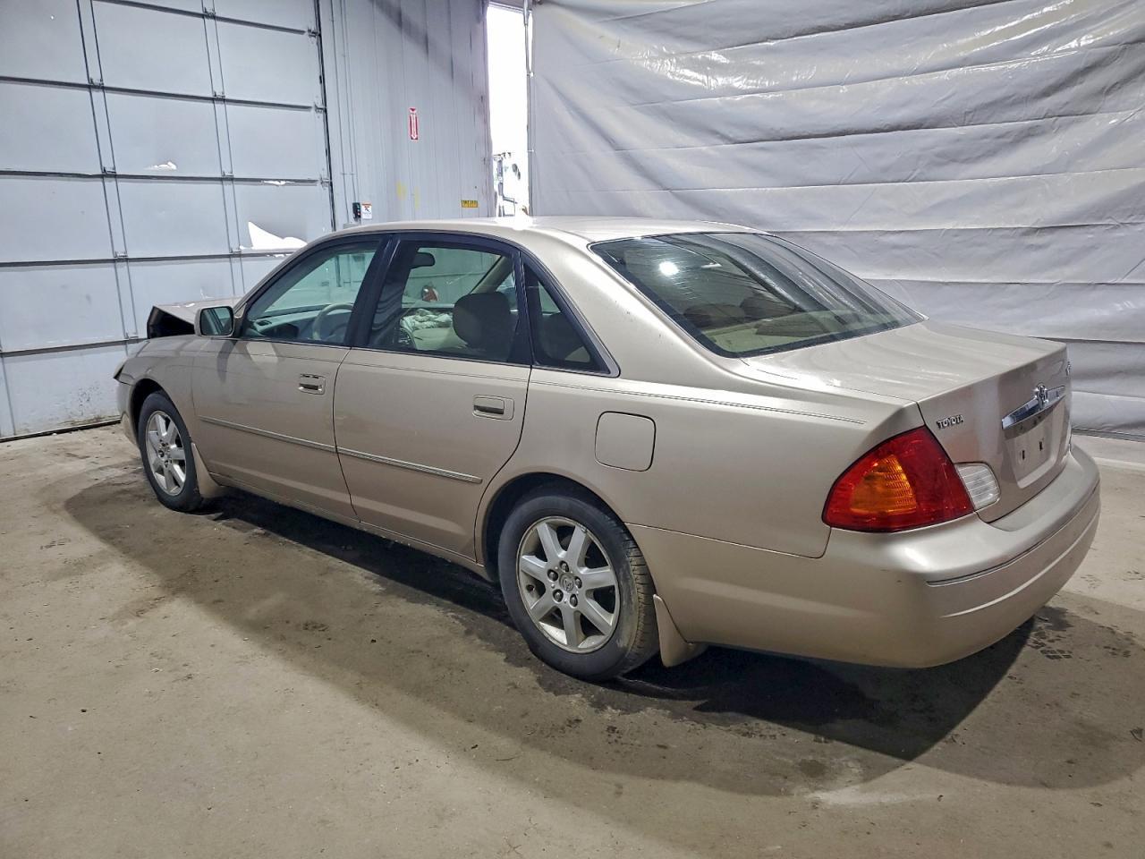 2002 TOYOTA Avalon