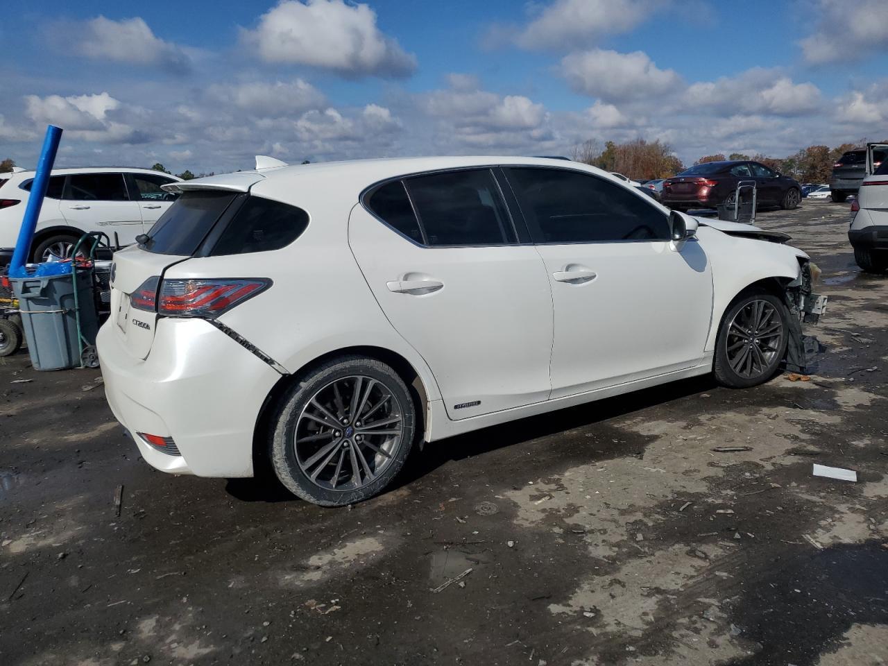 2014 LEXUS CT 200