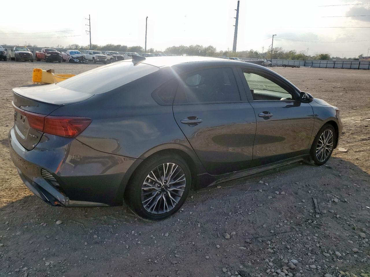 2024 KIA FORTE
