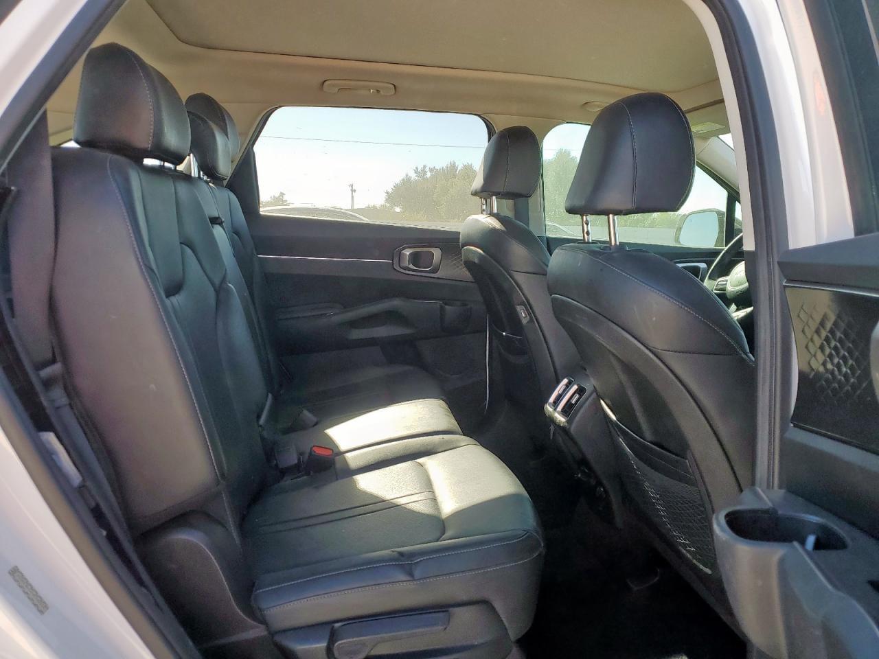 2022 KIA SORENTO