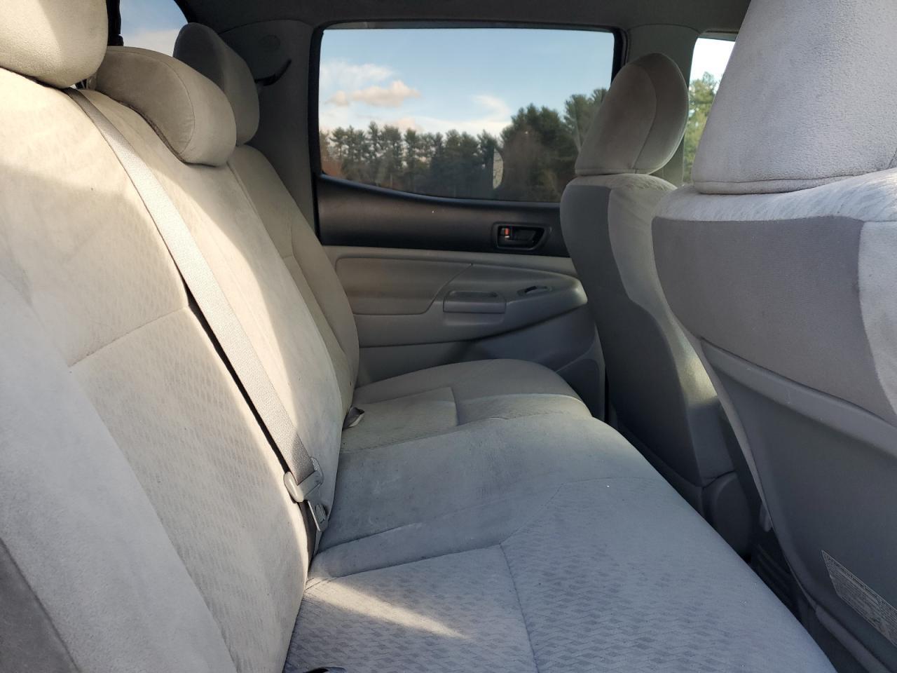 2011 TOYOTA TACOMA