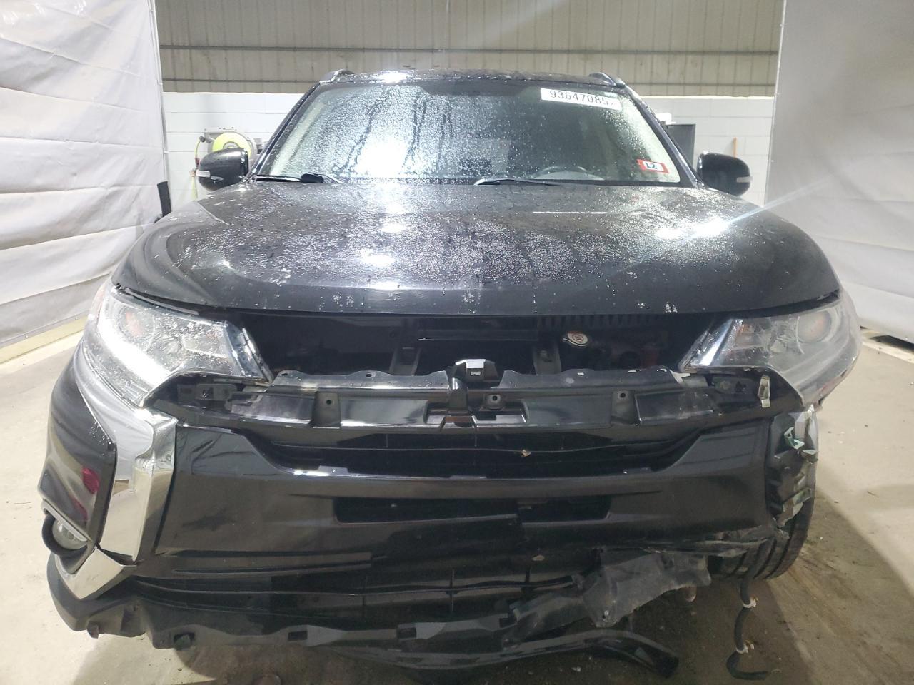 2016 MITSUBISHI outlander