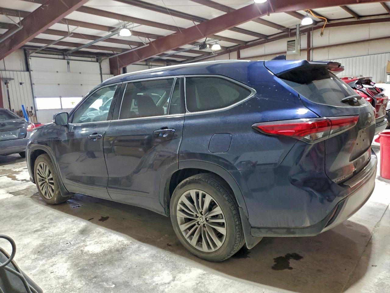 2020 TOYOTA HIGHLANDER