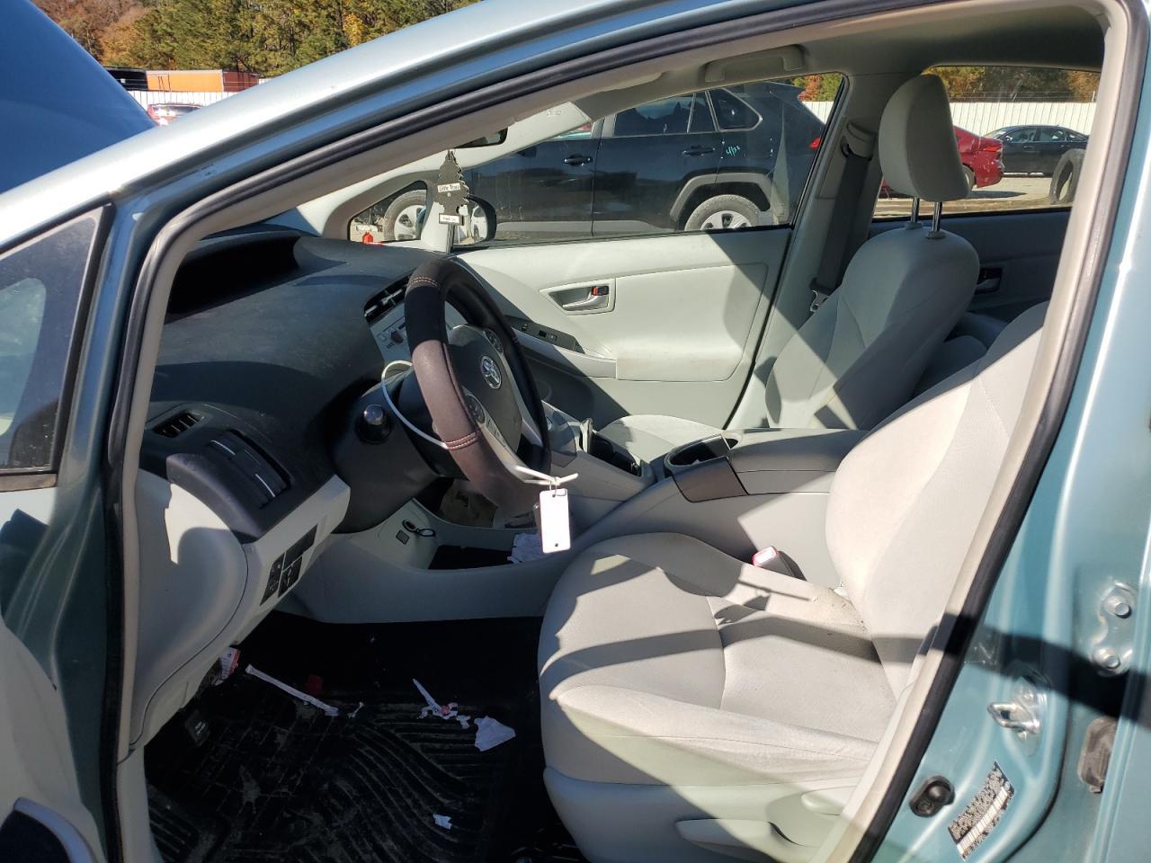2013 TOYOTA PRIUS