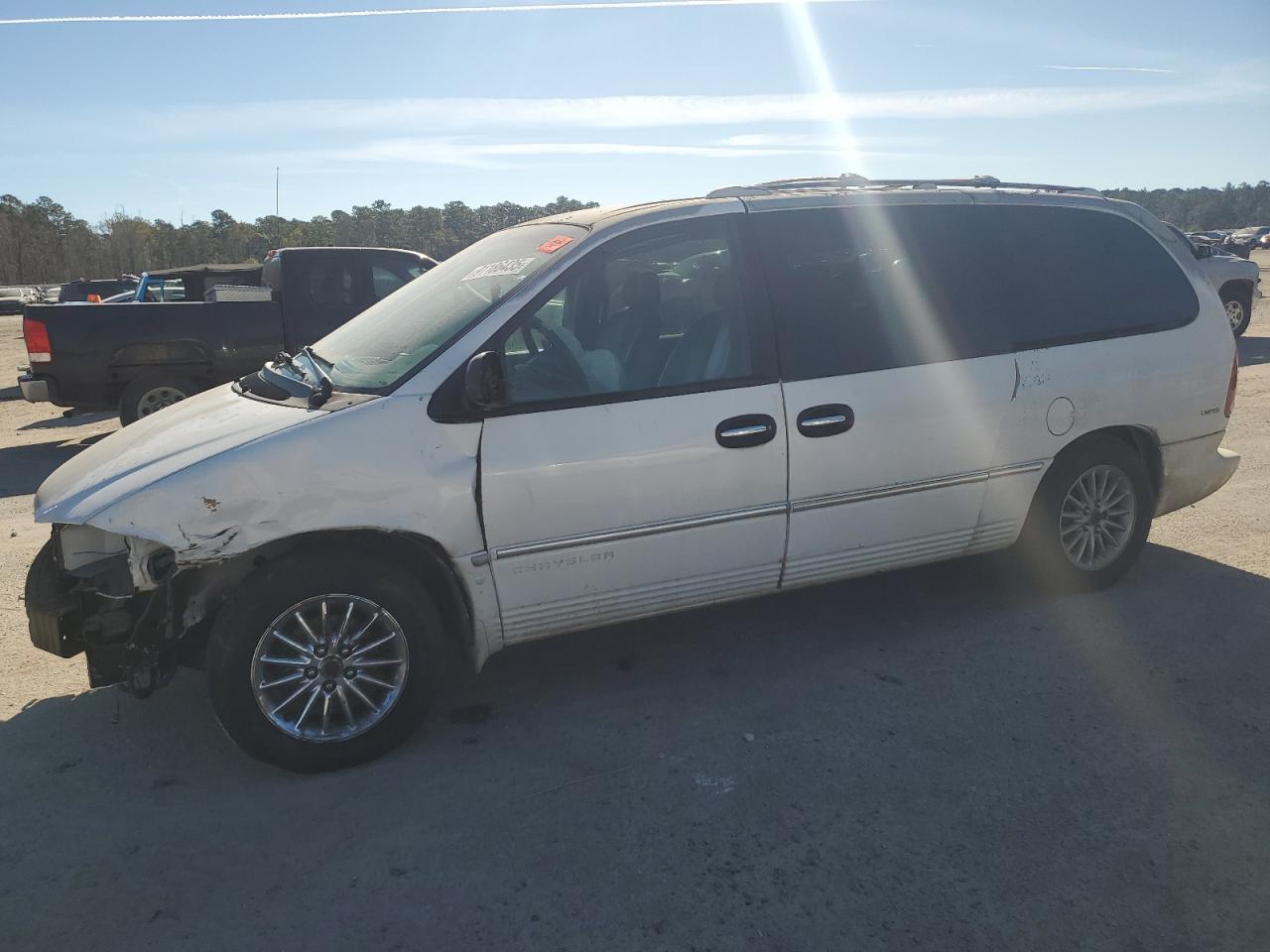 2000 CHRYSLER Town & Country