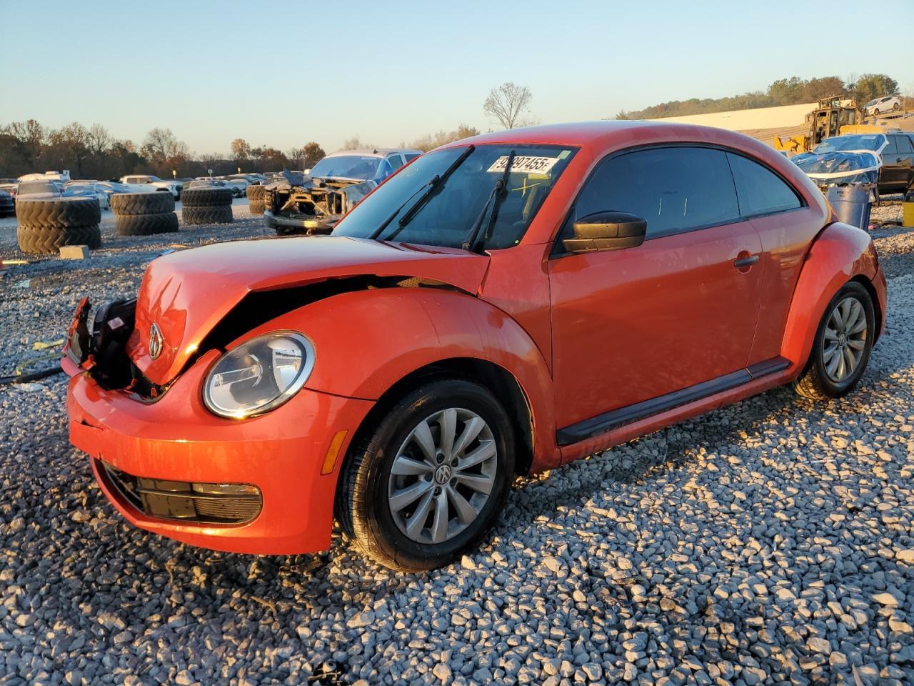2016 VOLKSWAGEN Beetle