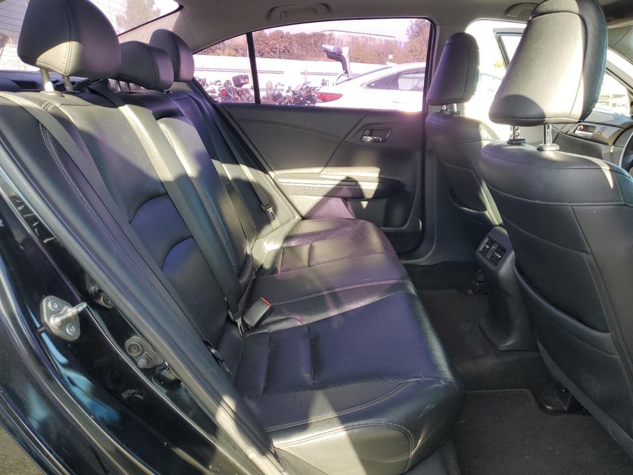 2015 HONDA ACCORD
