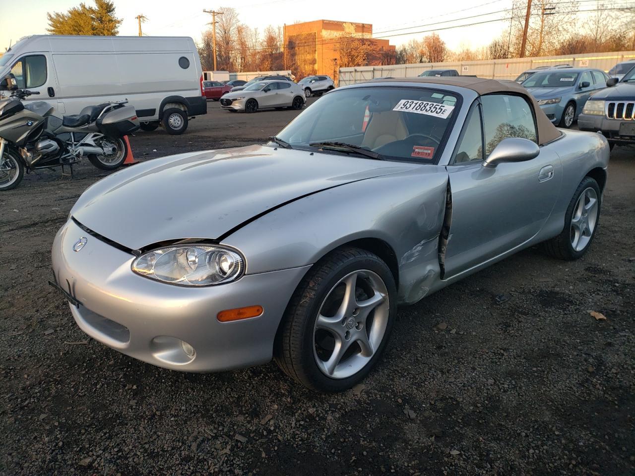2001 MAZDA MX-5 Miata