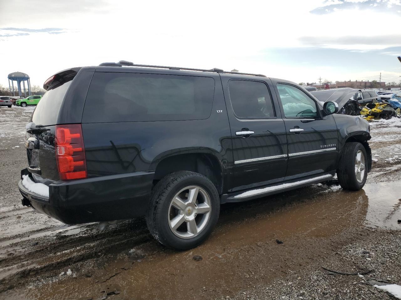 2014 CHEVROLET Suburban