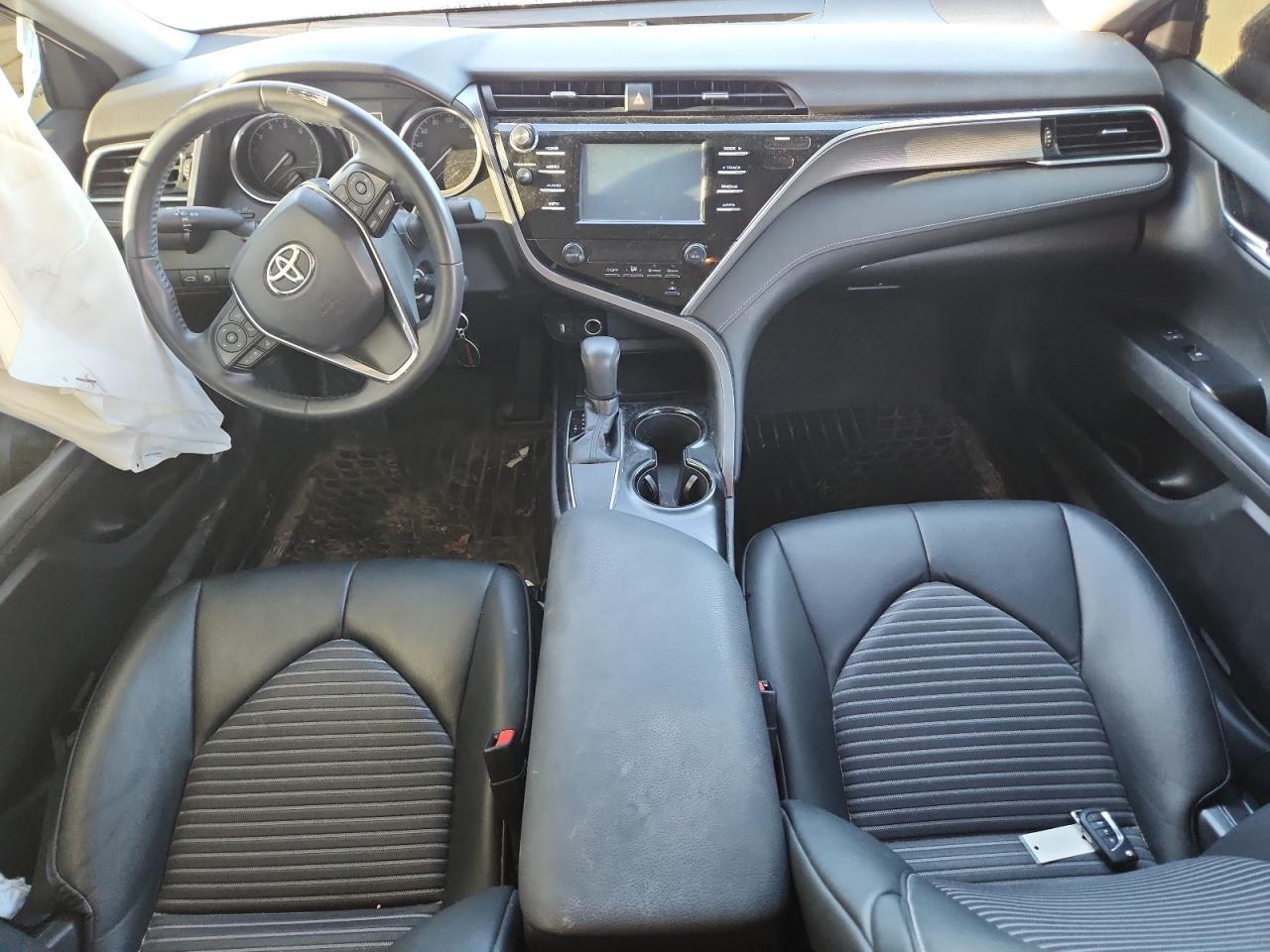 2018 TOYOTA CAMRY