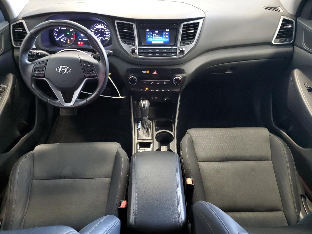 2016 HYUNDAI TUCSON