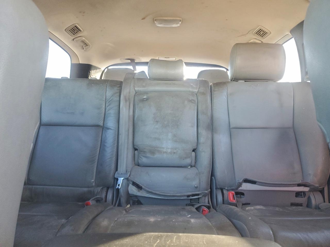 2013 TOYOTA Sequoia